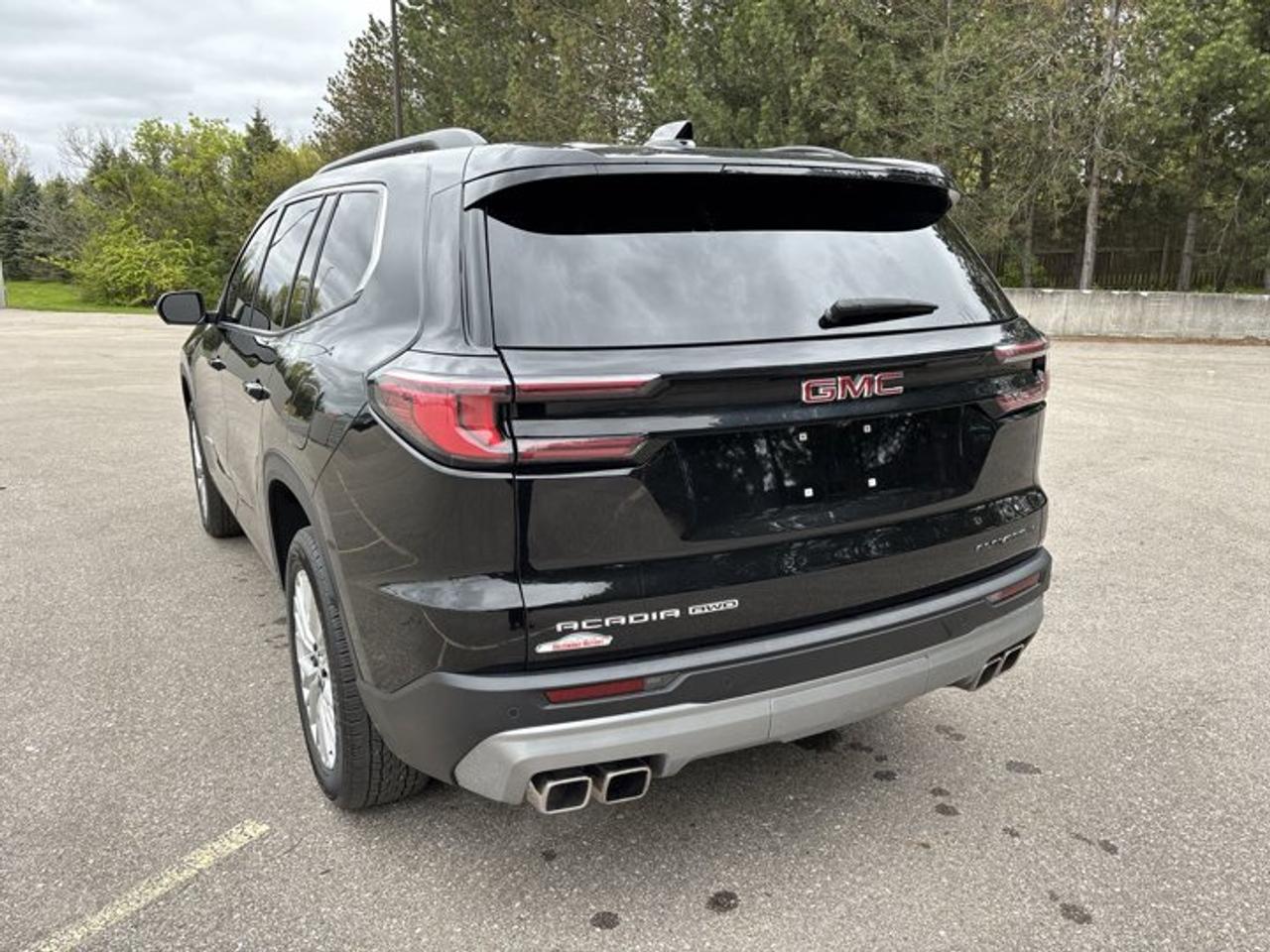 2025 GMC Acadia AWD Elevation | No Accidents | Leather Seats | Heated Steering Photo