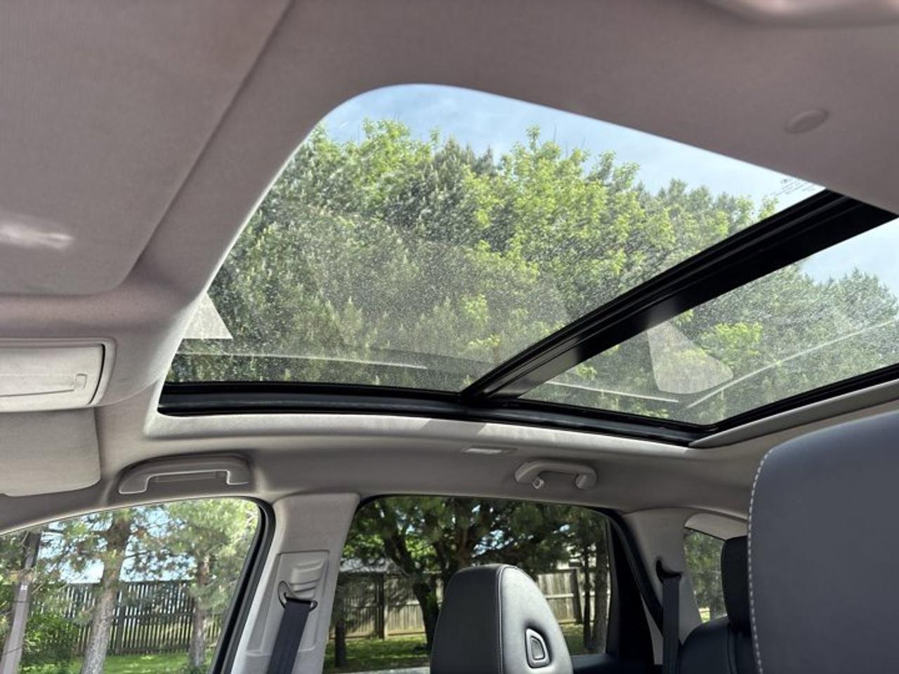 2022 Acura MDX Tech SH AWD | No Accidents | Leather Seats | Heated Steering Photo