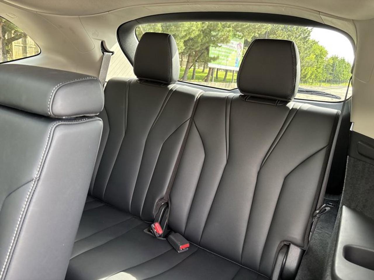 2022 Acura MDX Tech SH AWD | No Accidents | Leather Seats | Heated Steering Photo