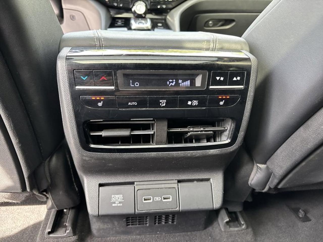 2022 Acura MDX Tech SH AWD | No Accidents | Leather Seats | Heated Steering Photo