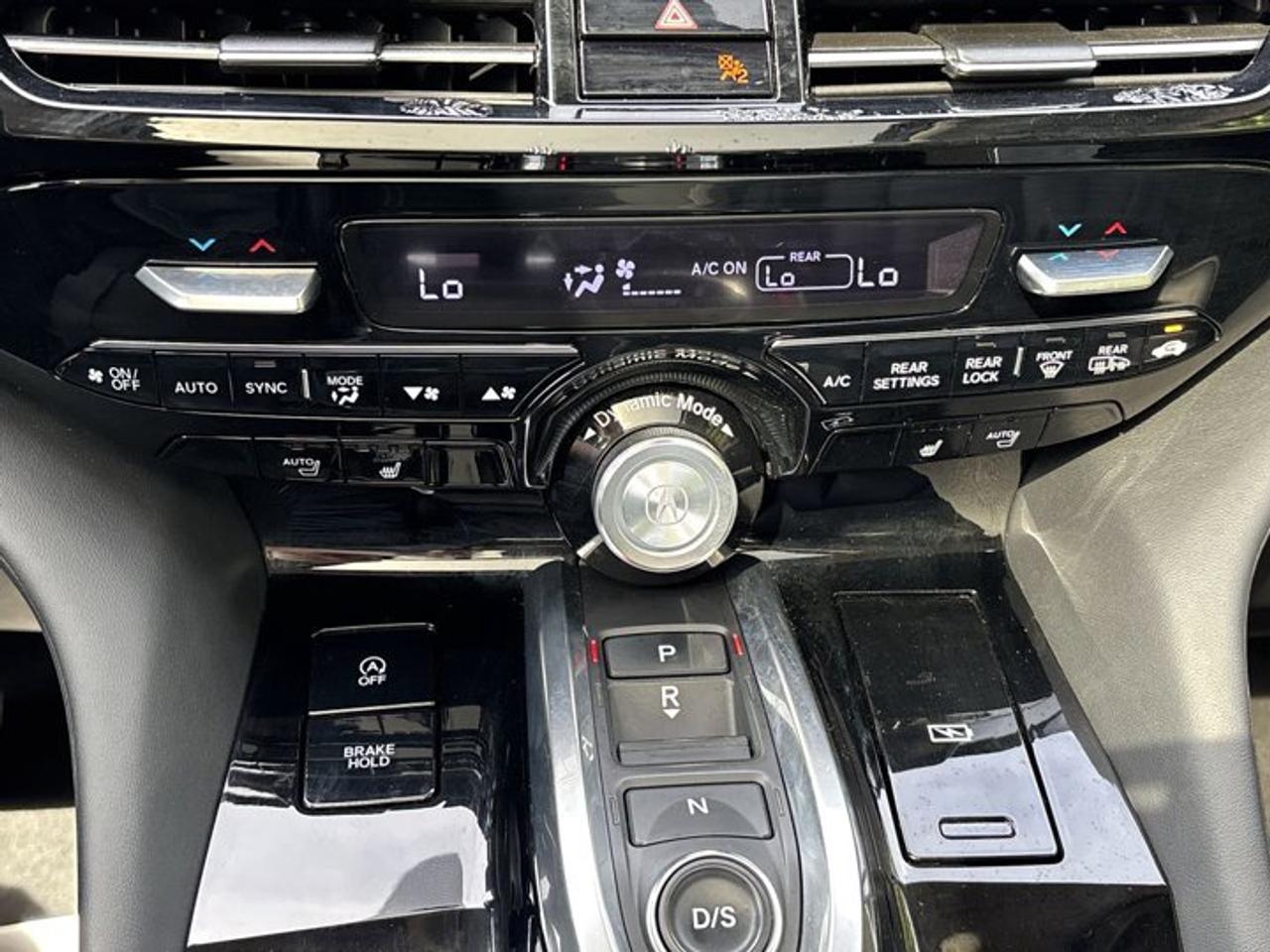 2022 Acura MDX Tech SH AWD | No Accidents | Leather Seats | Heated Steering Photo