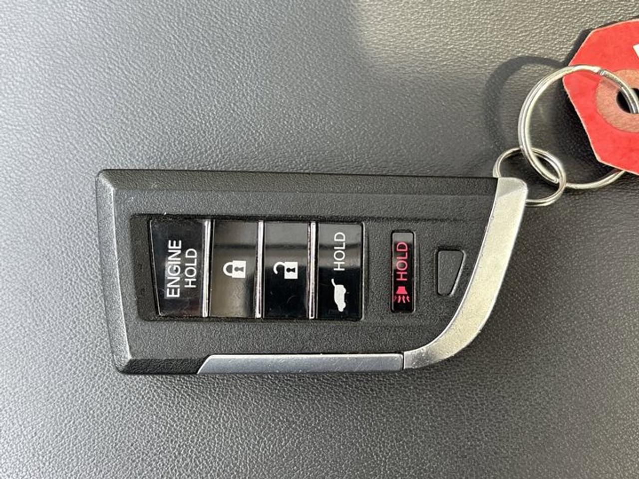 2022 Acura MDX Tech SH AWD | No Accidents | Leather Seats | Heated Steering Photo