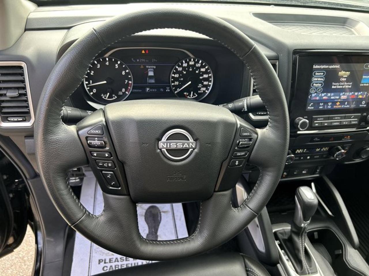 2024 Nissan Frontier SL Crew Cab 6' 4x4 | One Owner | Leather Seats Photo