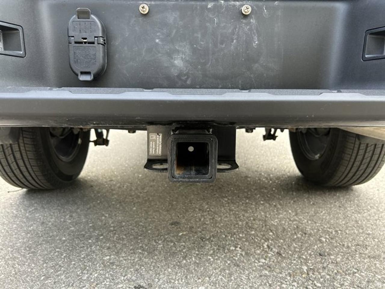 2024 Nissan Frontier SL Crew Cab 6' 4x4 | One Owner | Leather Seats Photo