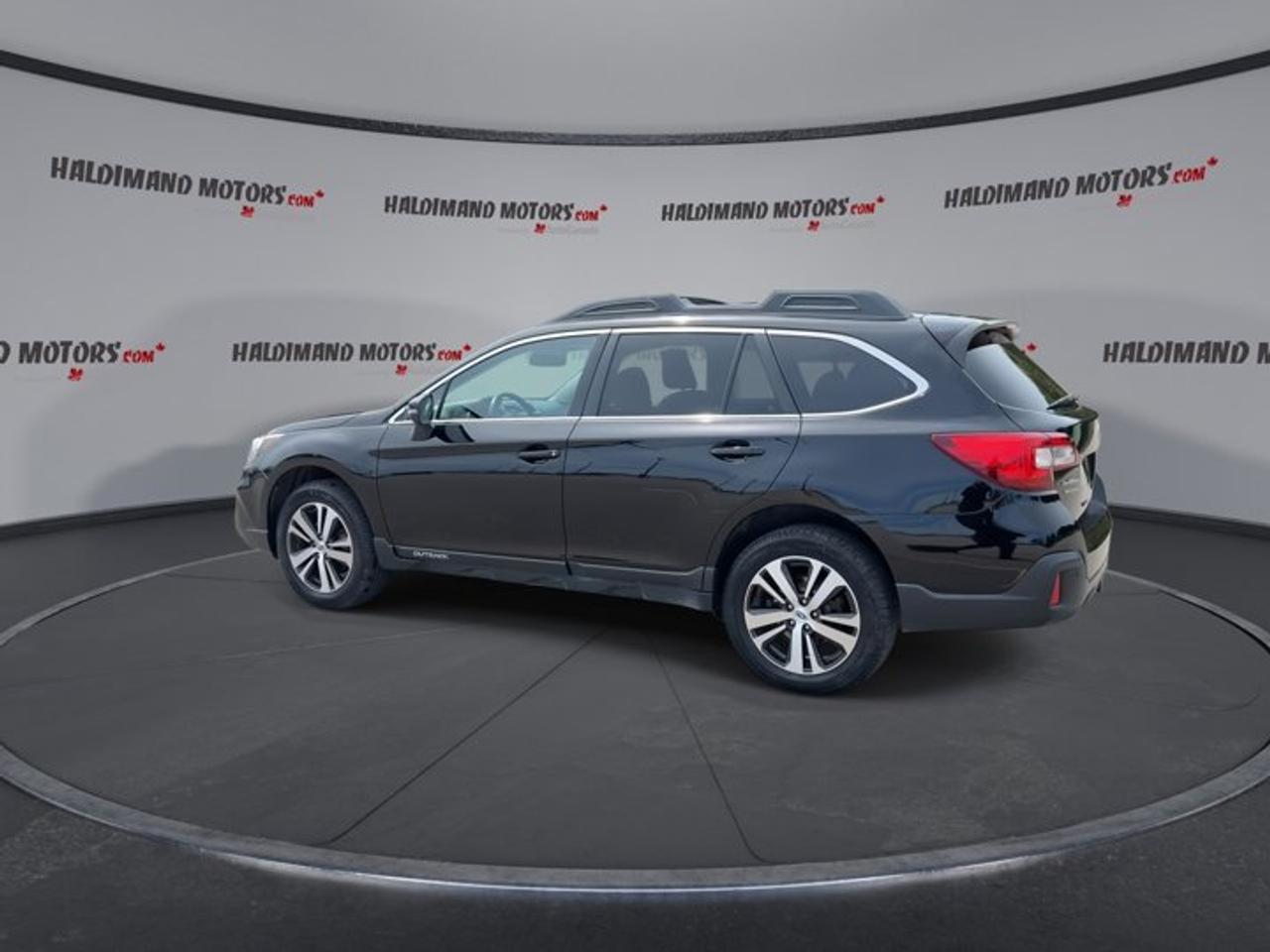 2018 Subaru Outback 2.5i Limited | Leather Seats | Navigation | Sunroof Photo