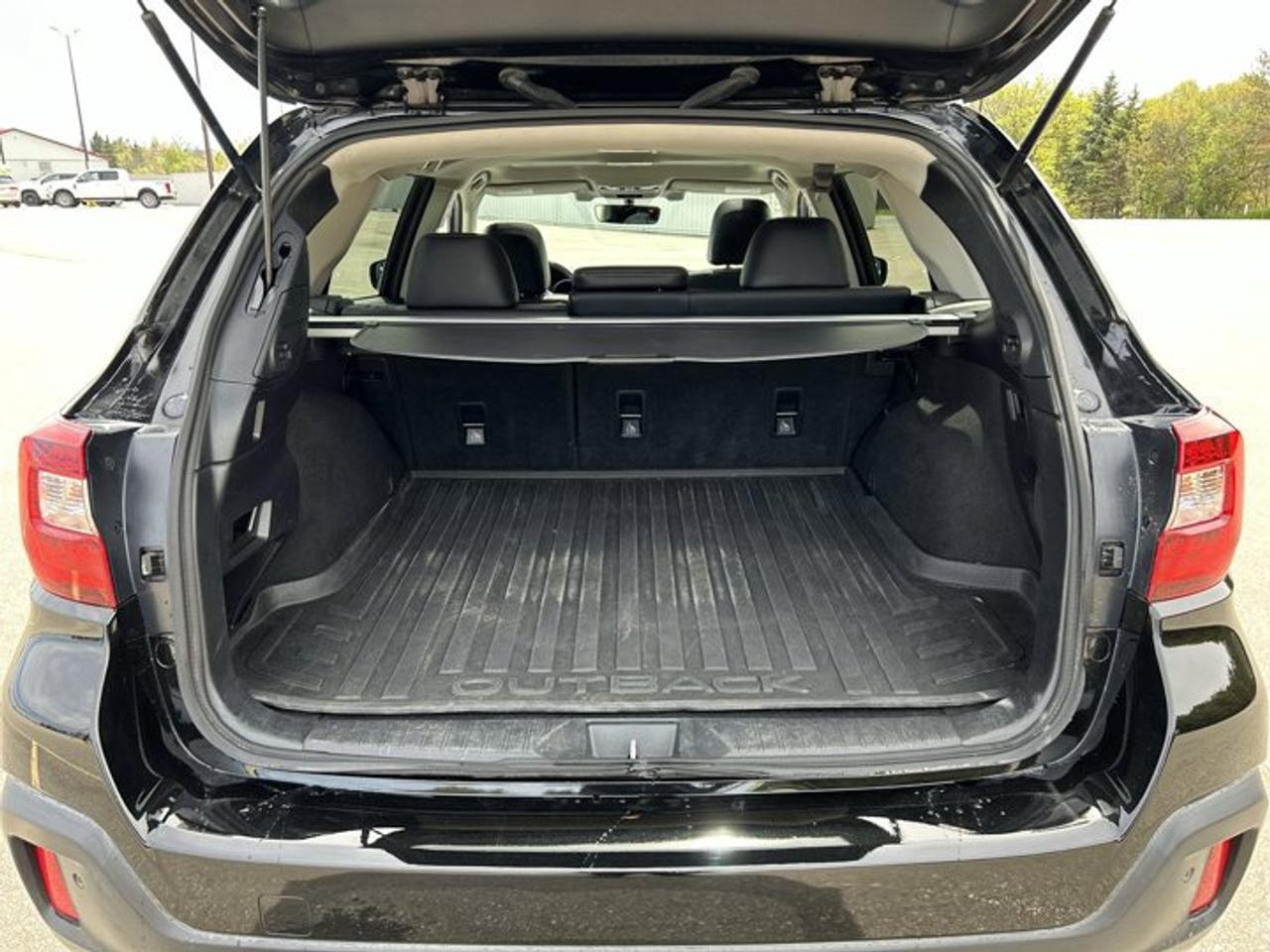2018 Subaru Outback 2.5i Limited | Leather Seats | Navigation | Sunroof Photo