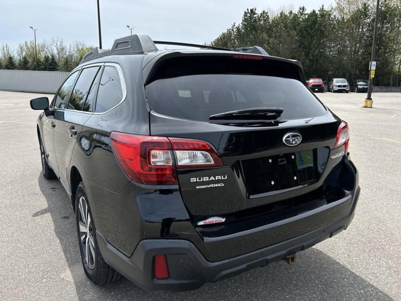 2018 Subaru Outback 2.5i Limited | Leather Seats | Navigation | Sunroof Photo