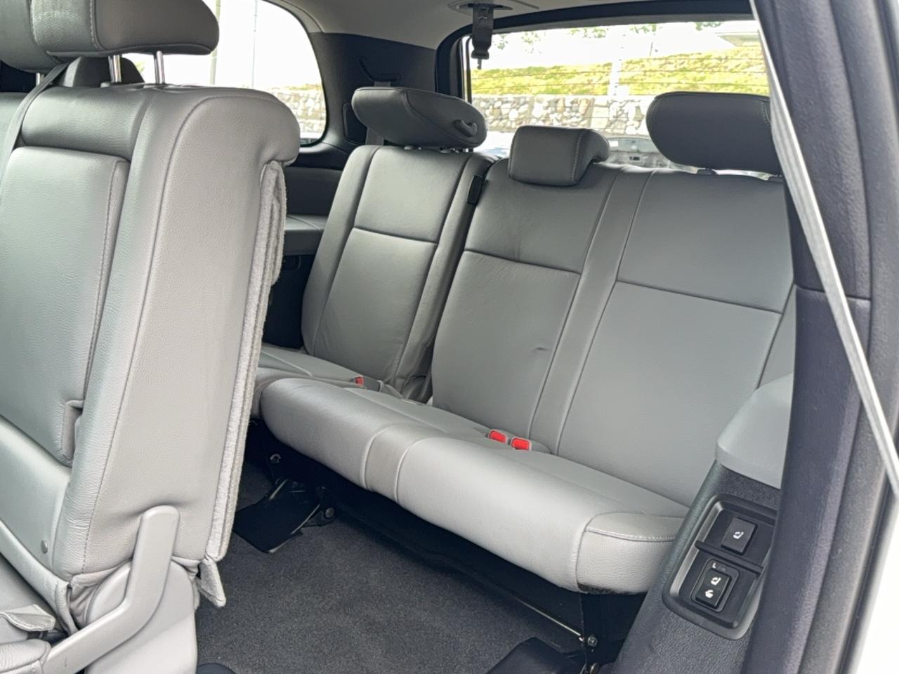 2019 Toyota Sequoia SR5 Photo