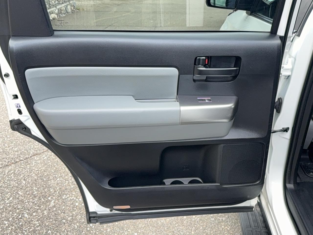 2019 Toyota Sequoia SR5 Photo
