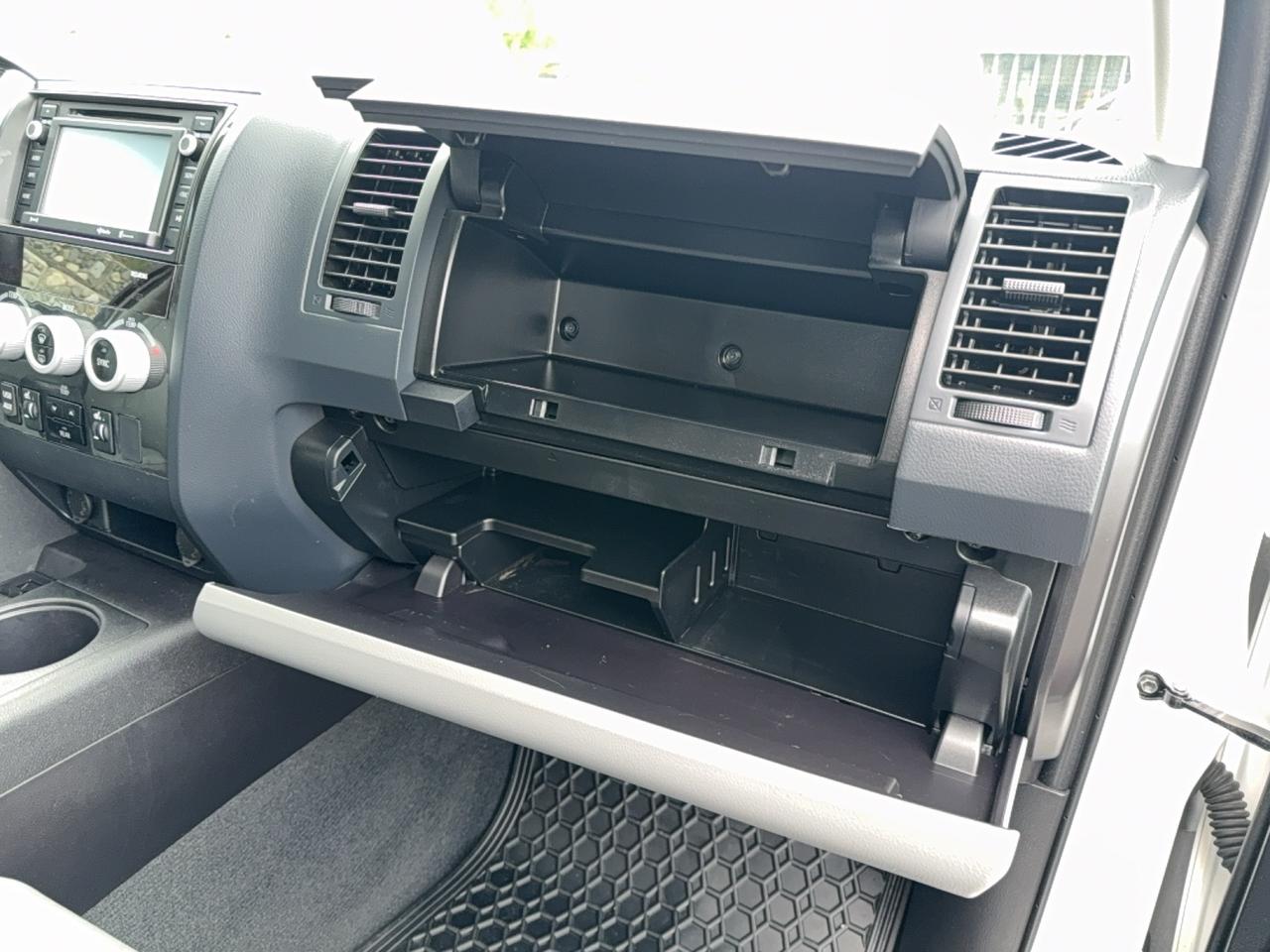 2019 Toyota Sequoia SR5 Photo