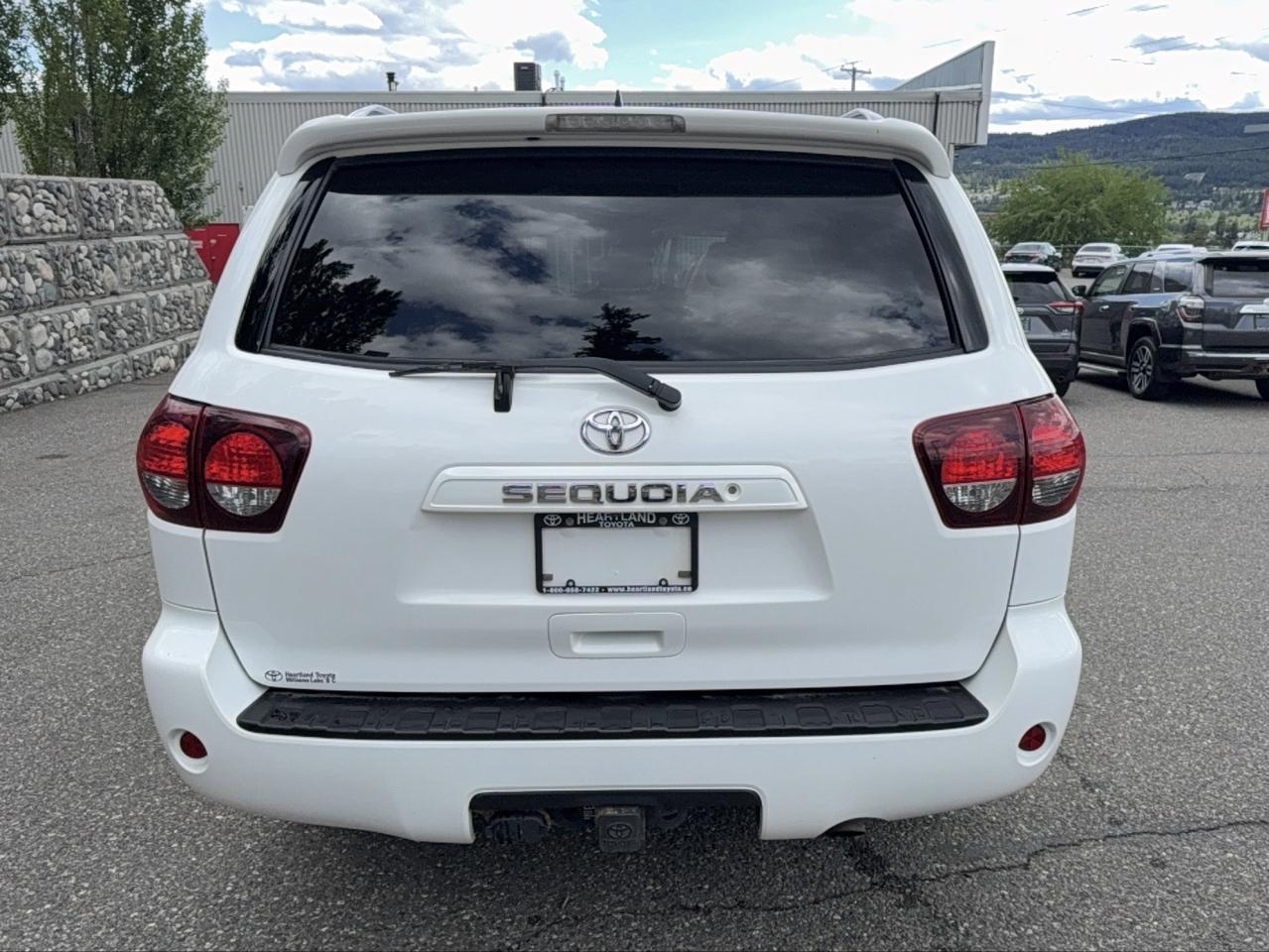 2019 Toyota Sequoia SR5 Photo