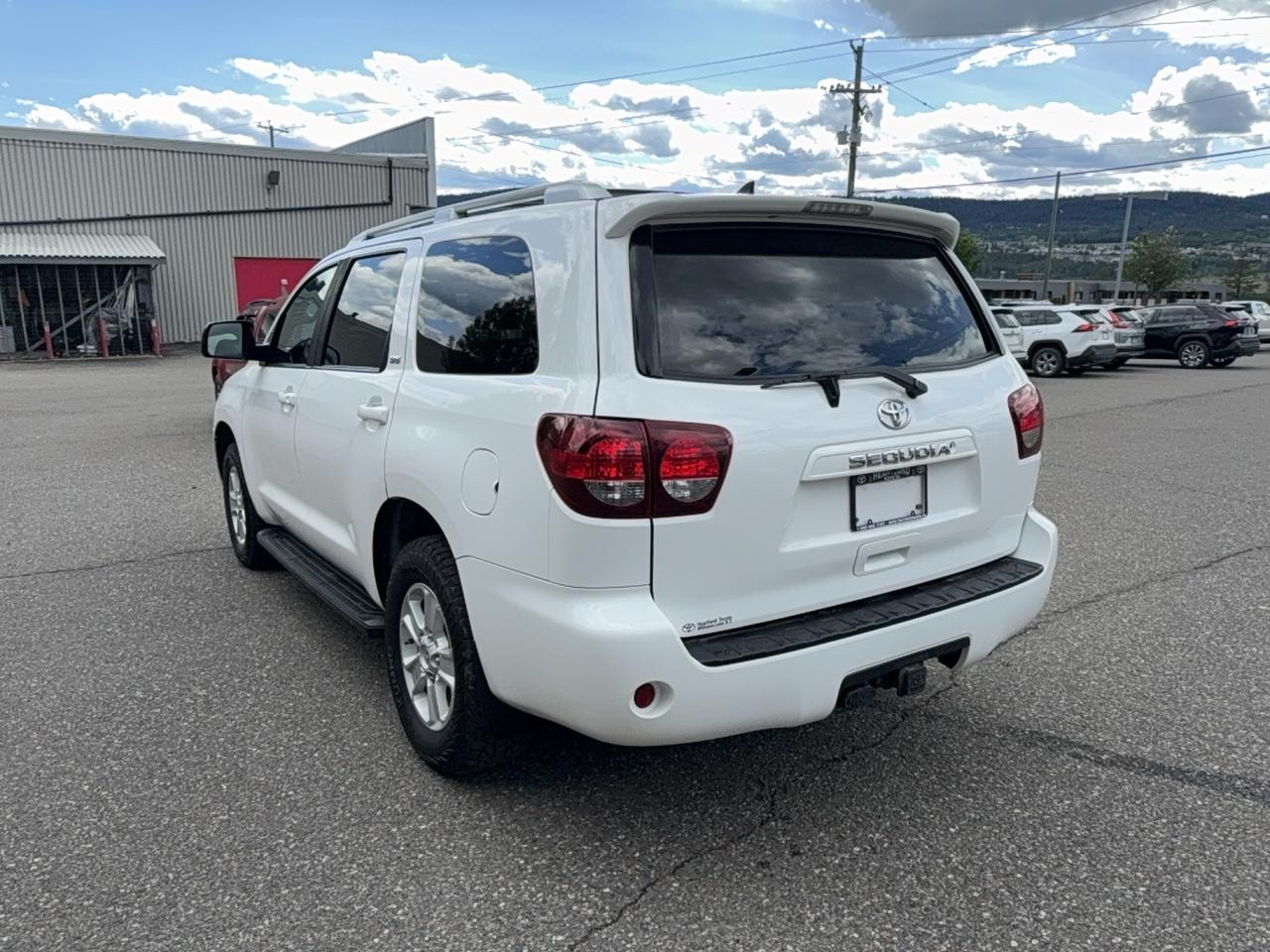 2019 Toyota Sequoia SR5 Photo