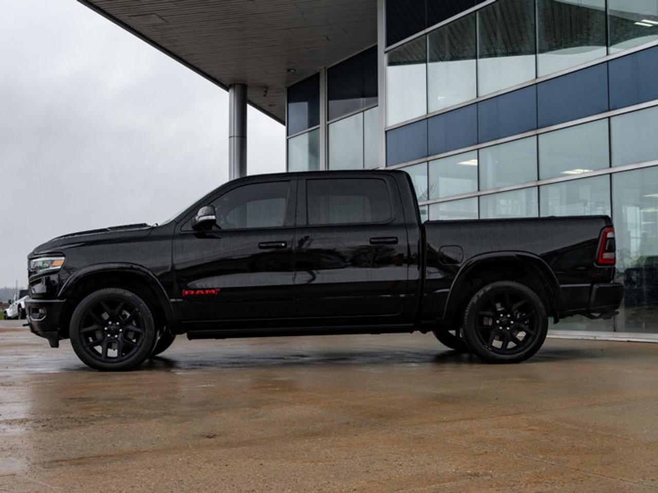 2022 RAM 1500 Limited Photo4