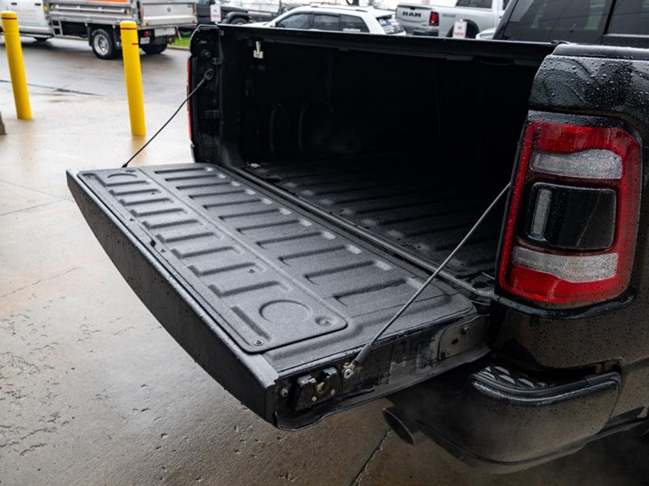 2022 RAM 1500 Limited Photo