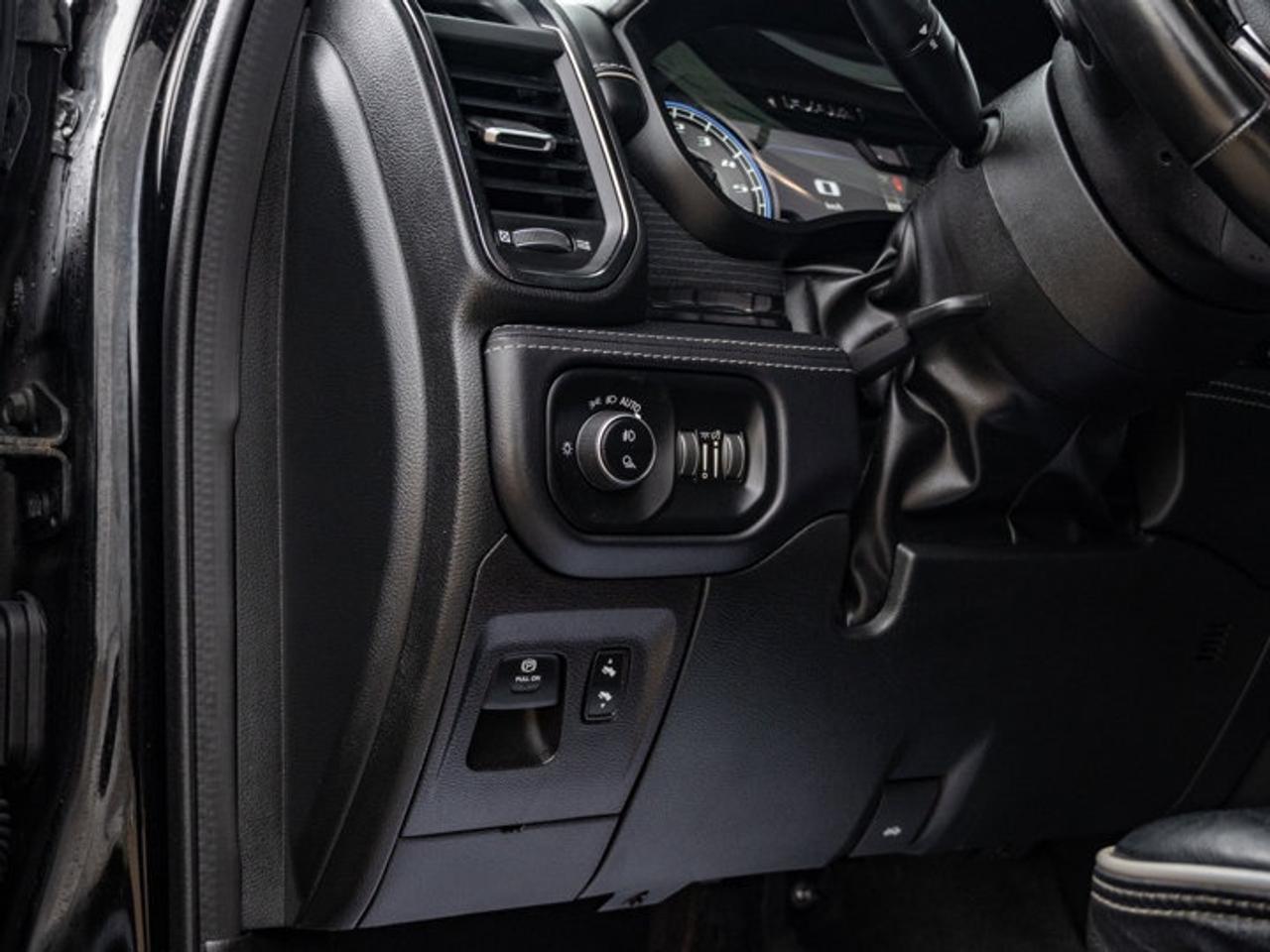 2022 RAM 1500 Limited Photo