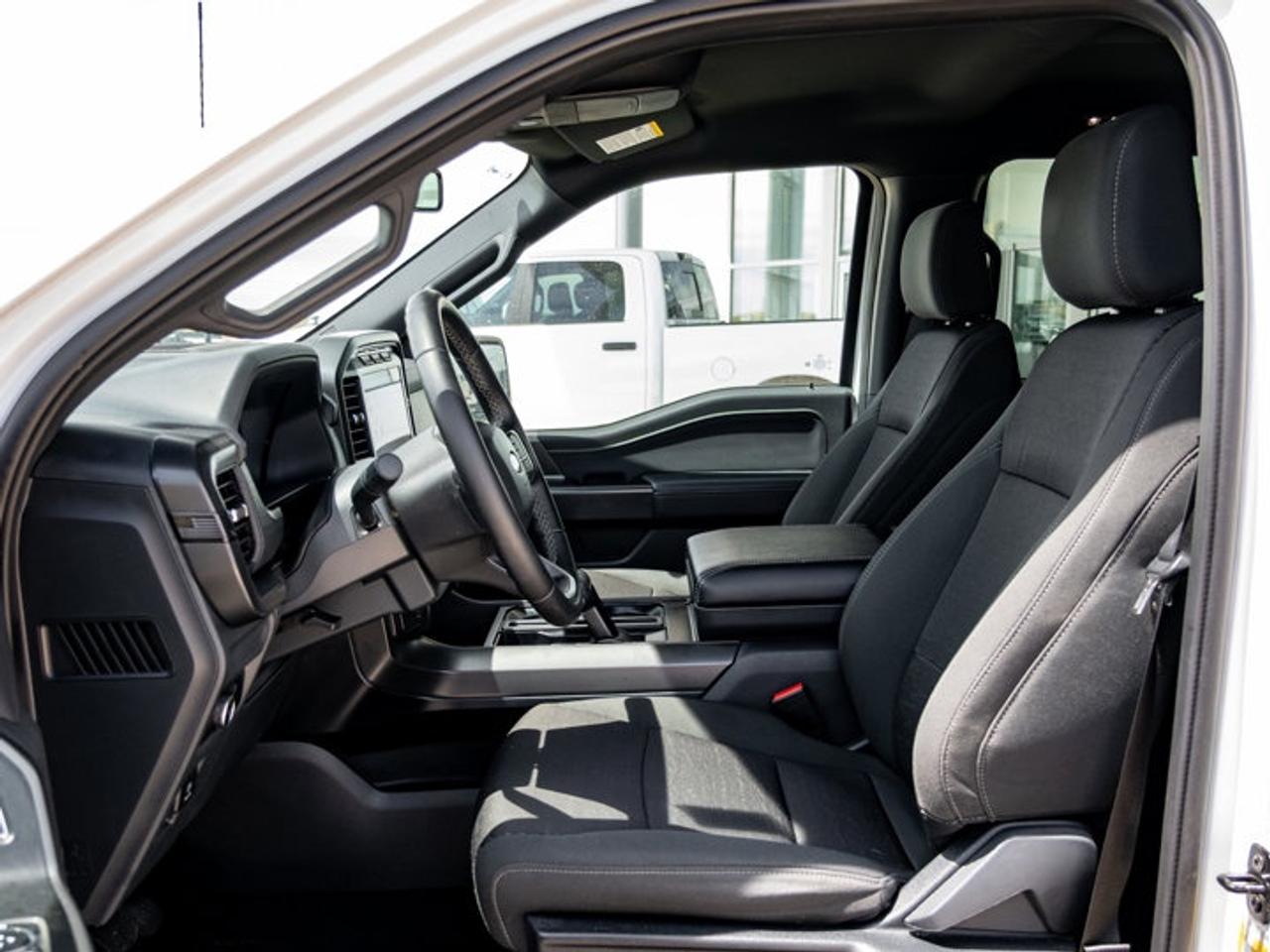2024 Ford F-150 XLT Photo