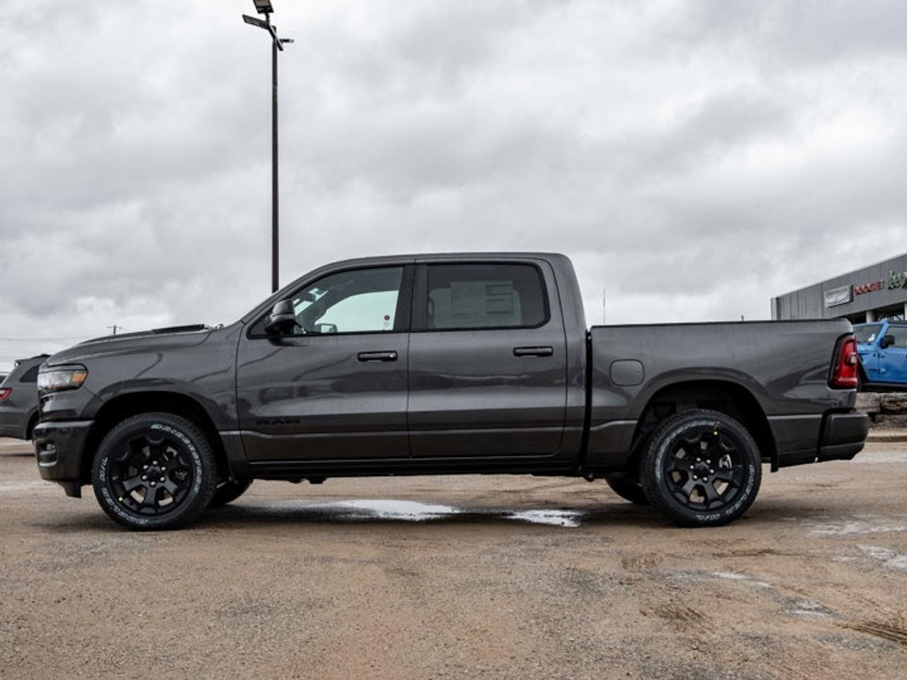 2026 RAM 1500 SPORT Photo4