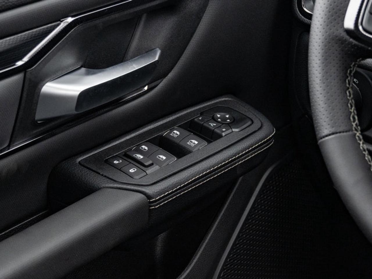 2026 RAM 1500 SPORT Photo
