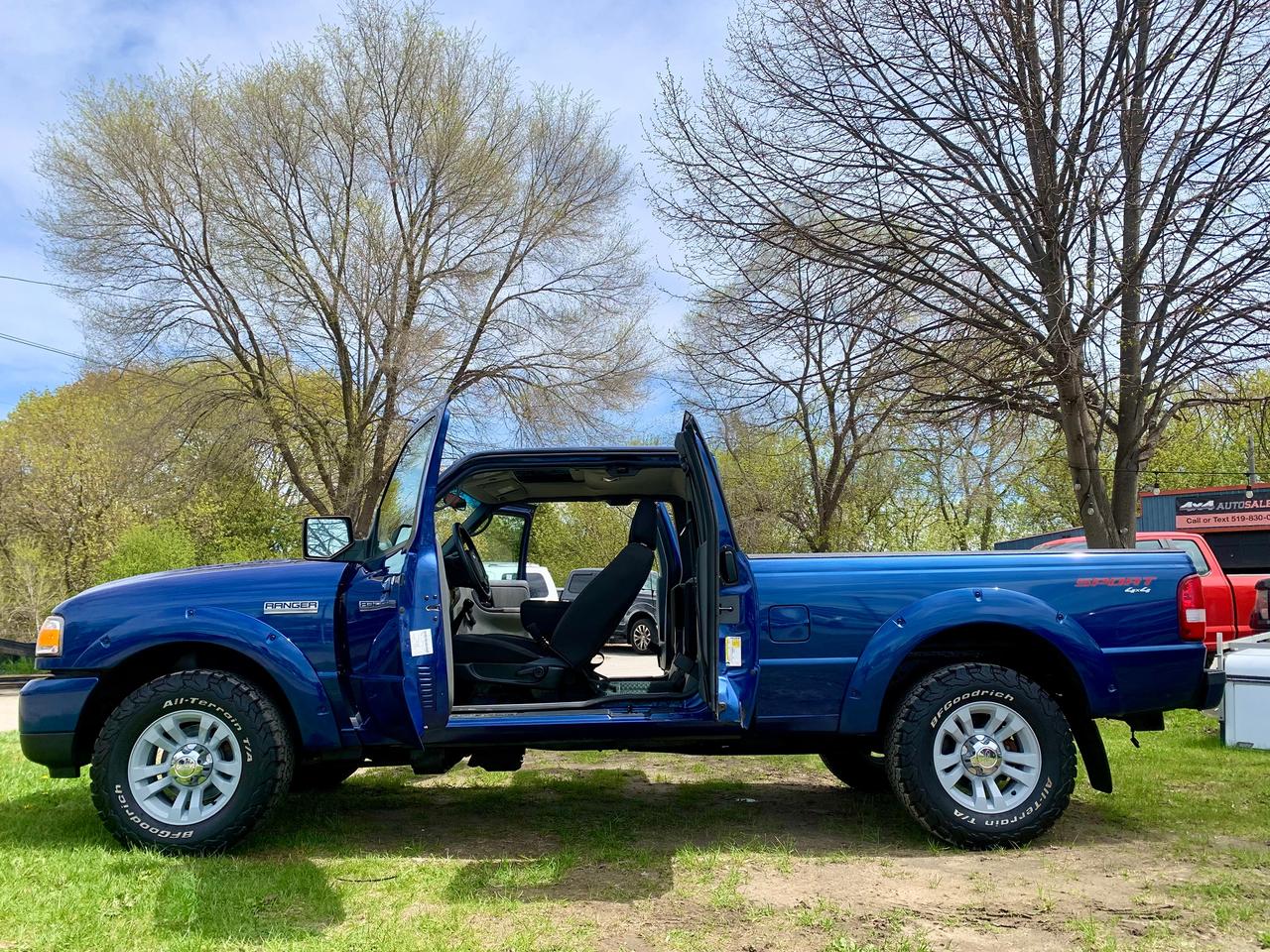 2011 Ford Ranger 96KMS 1 OWNER 4X4 5 SPEED Photo3