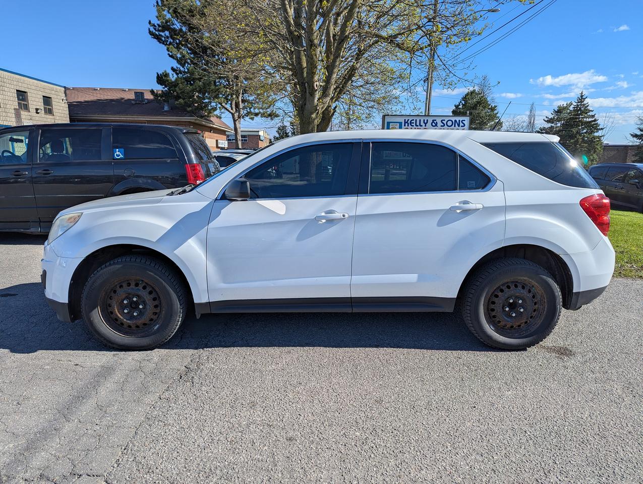 2011 Chevrolet Equinox "CLEAN no ACCIDENTS" certified + FREE 6M warranty Photo3