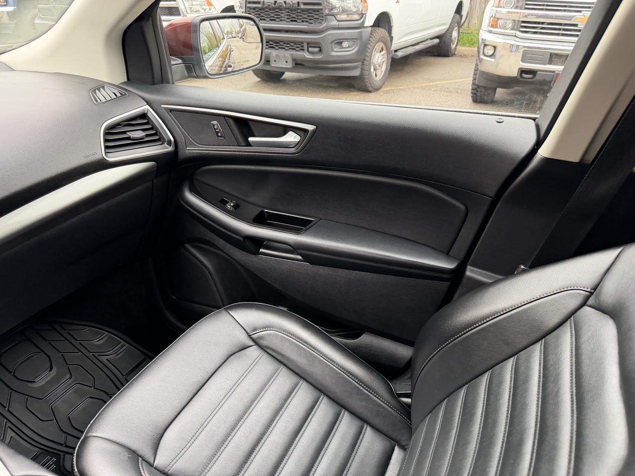 2015 Ford Edge SEL Photo