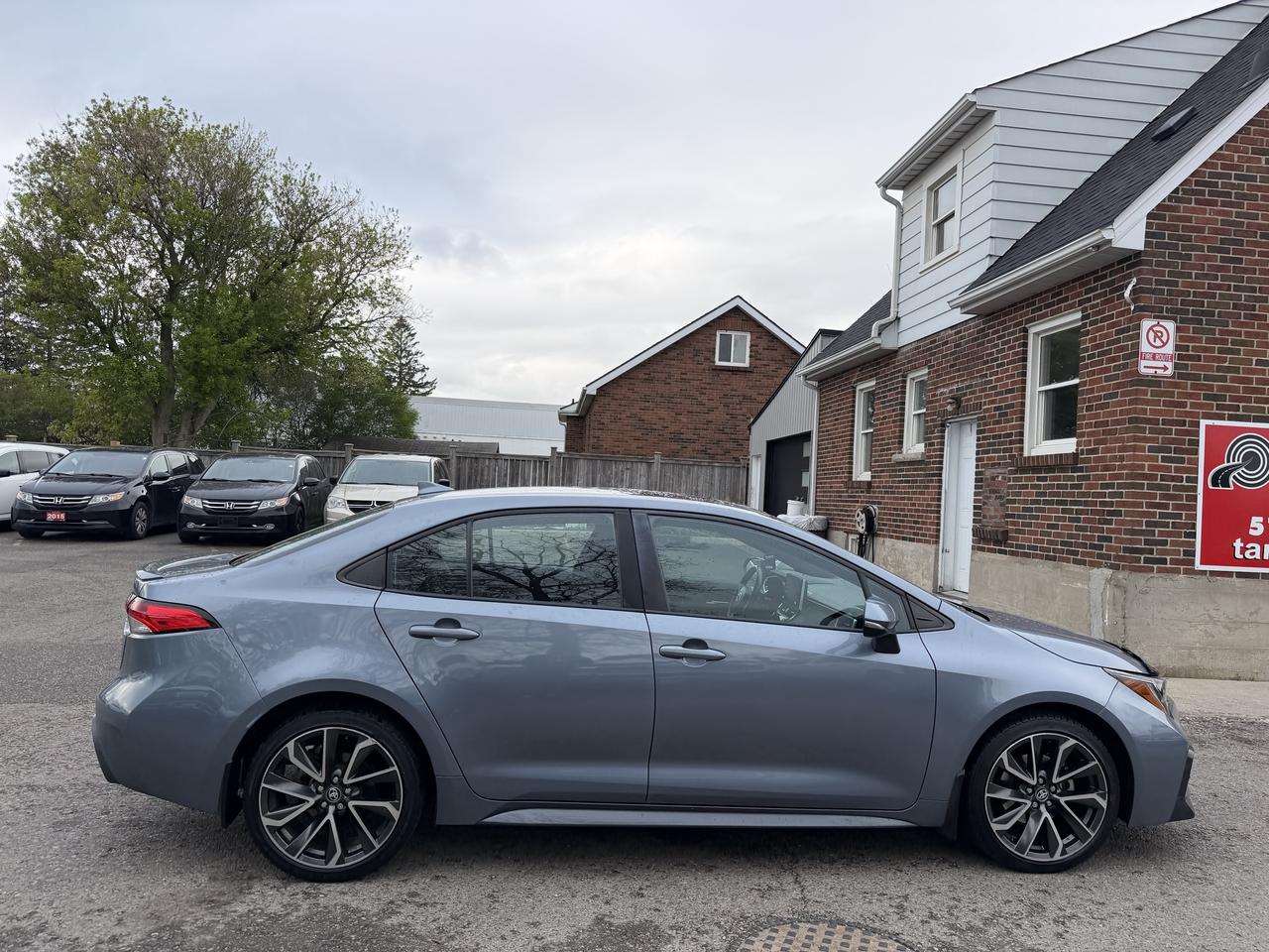 2022 Toyota Corolla SE | One Owner | Drives Great !! Photo