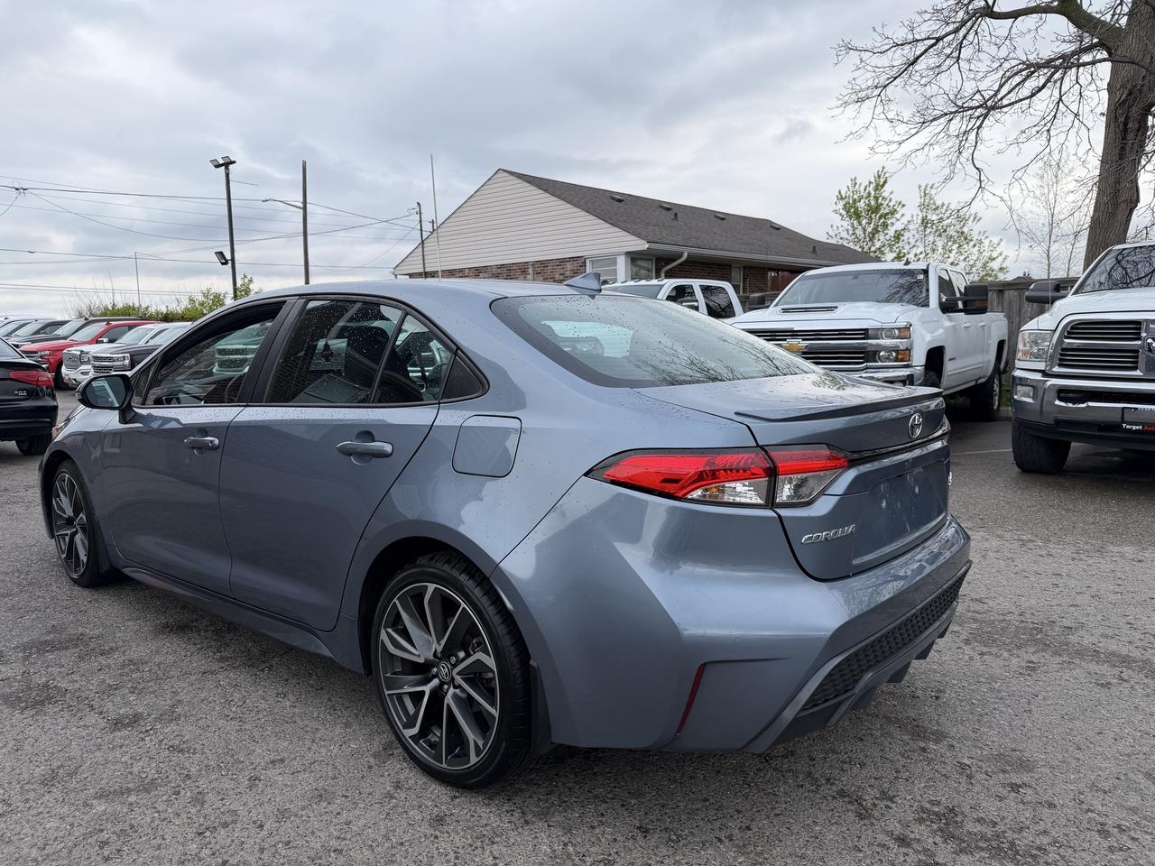 2022 Toyota Corolla SE | One Owner | Drives Great !! Photo