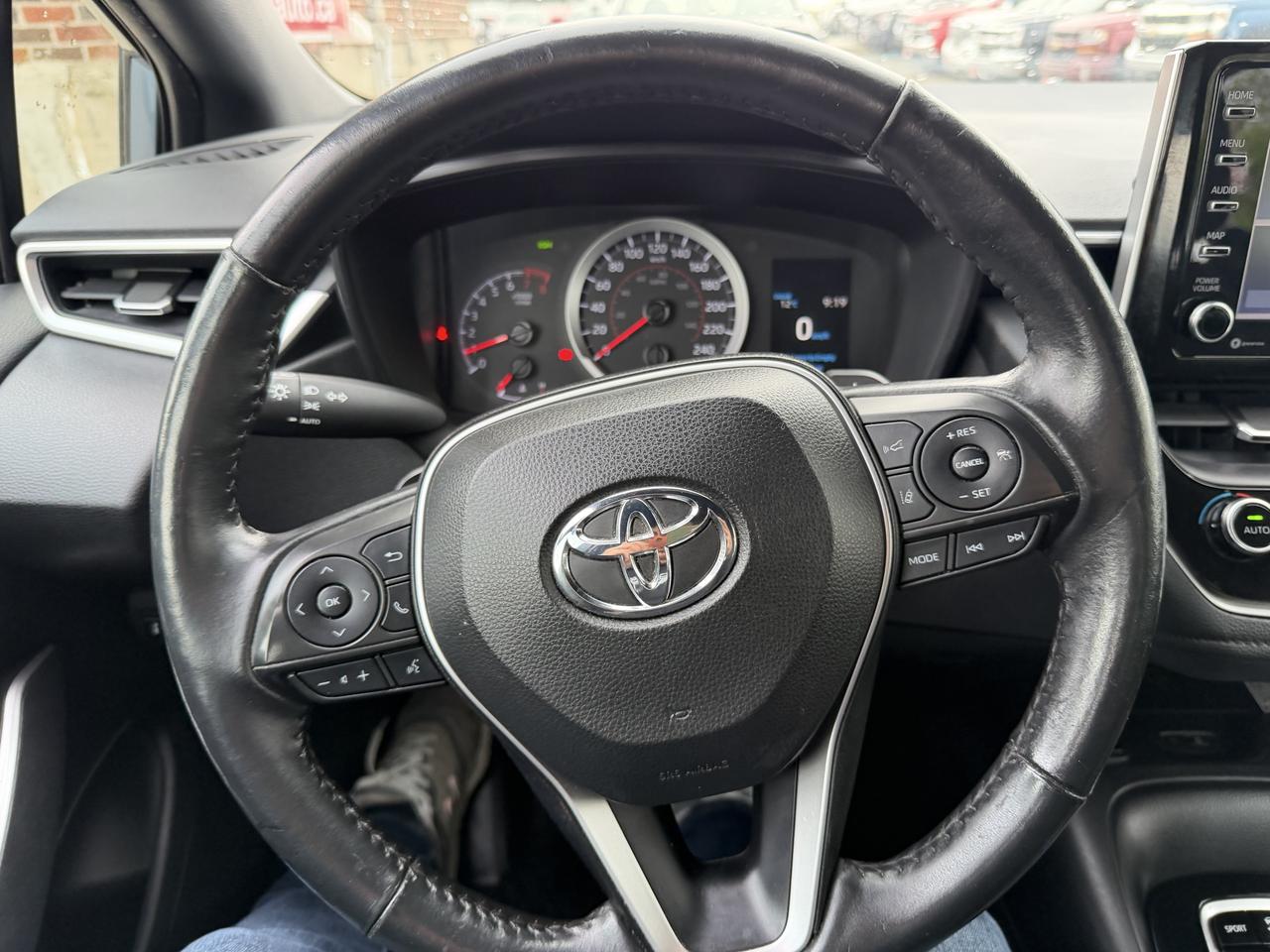 2022 Toyota Corolla SE | One Owner | Drives Great !! Photo