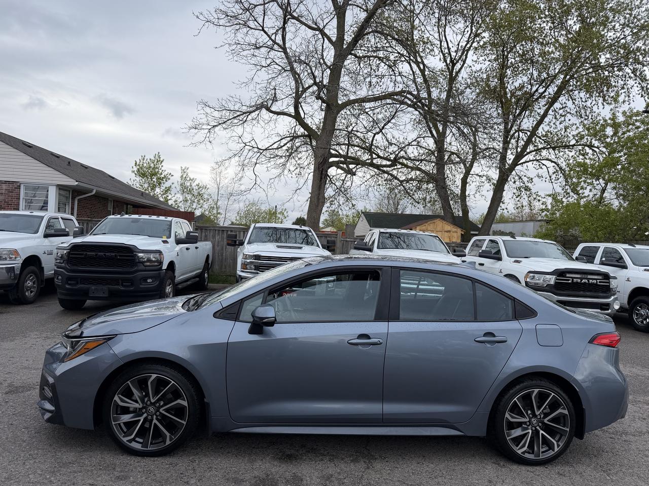 2022 Toyota Corolla SE | One Owner | Drives Great !! Photo3