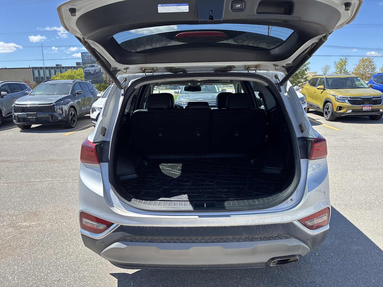 2019 Hyundai Santa Fe Luxury | AWD | Leather | Pano Roof | Nav | Cam ++ Photo
