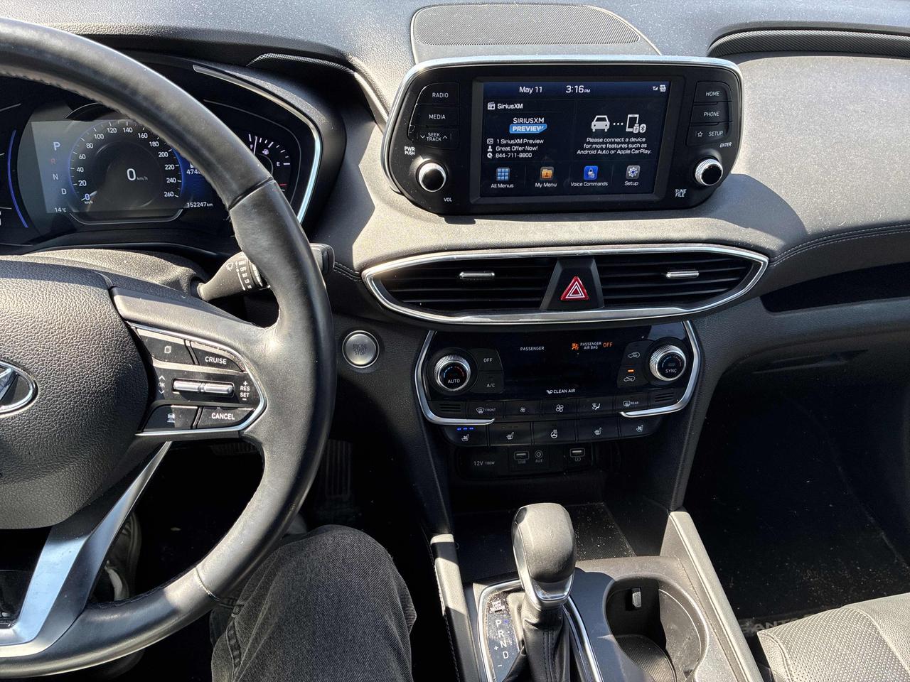 2019 Hyundai Santa Fe Luxury | AWD | Leather | Pano Roof | Nav | Cam ++ Photo
