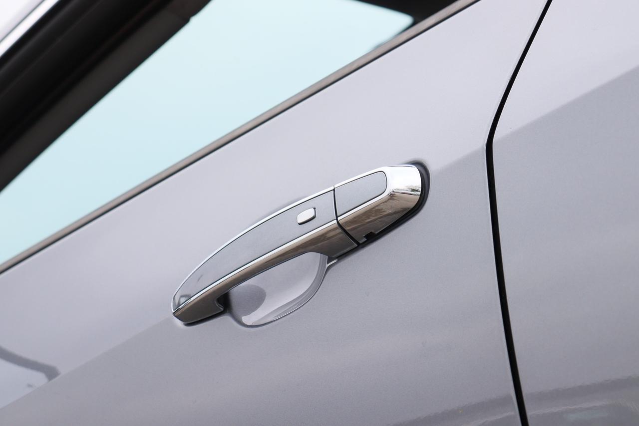 2018 Chevrolet Volt LT | Leather | 1 Owner | Extensive Service at GM! Photo57