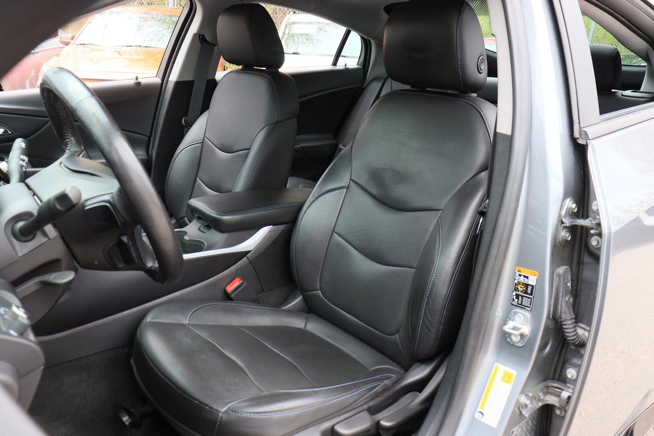 2018 Chevrolet Volt LT | Leather | 1 Owner | Extensive Service at GM! Photo72
