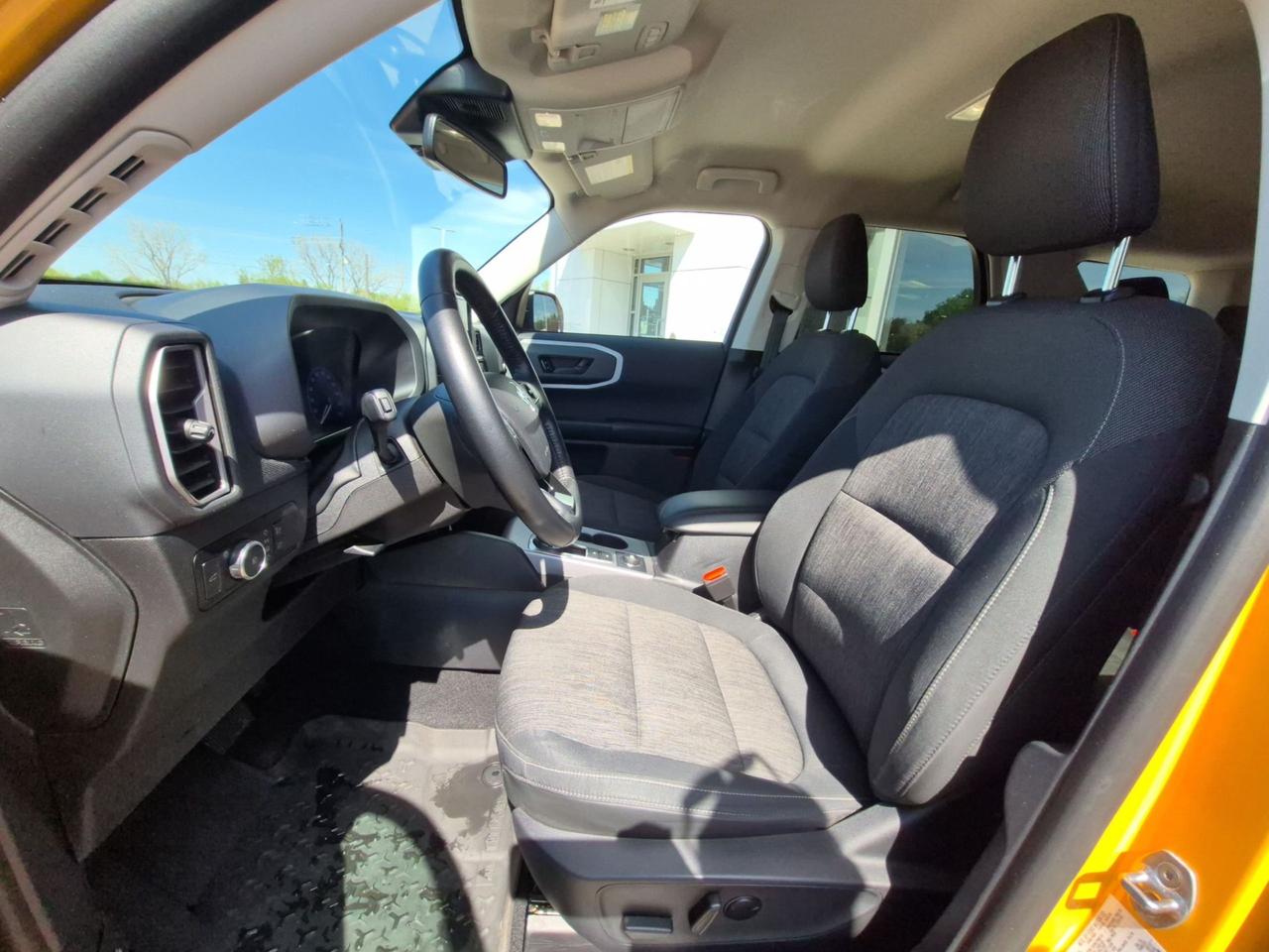 2023 Ford Bronco BIG BEND, LEASE RETURN, HEATED SEATS, COPILOT! Photo
