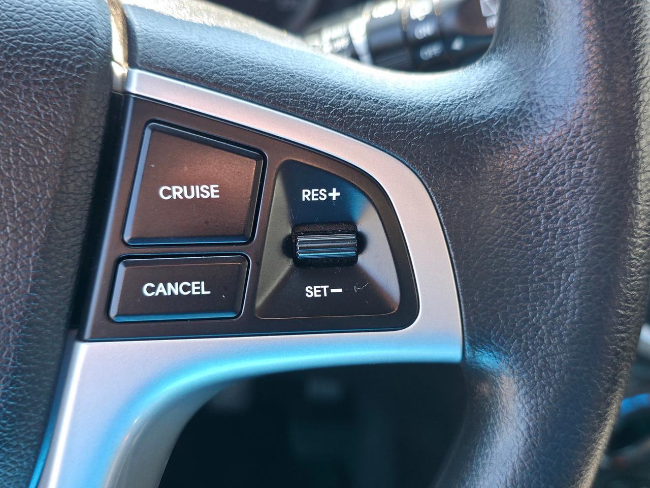2013 Hyundai Accent Hatchback GLS *GREAT FIRST MANUAL CAR* Photo