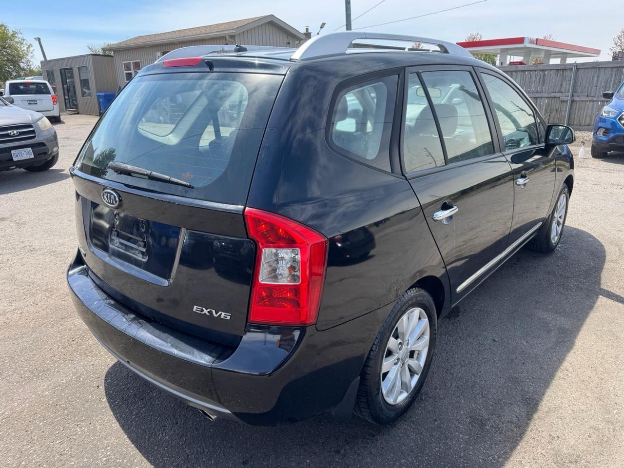 2012 Kia Rondo AS IS, EX, RUNS AND DRIVES WELL, HAS RUST Photo4
