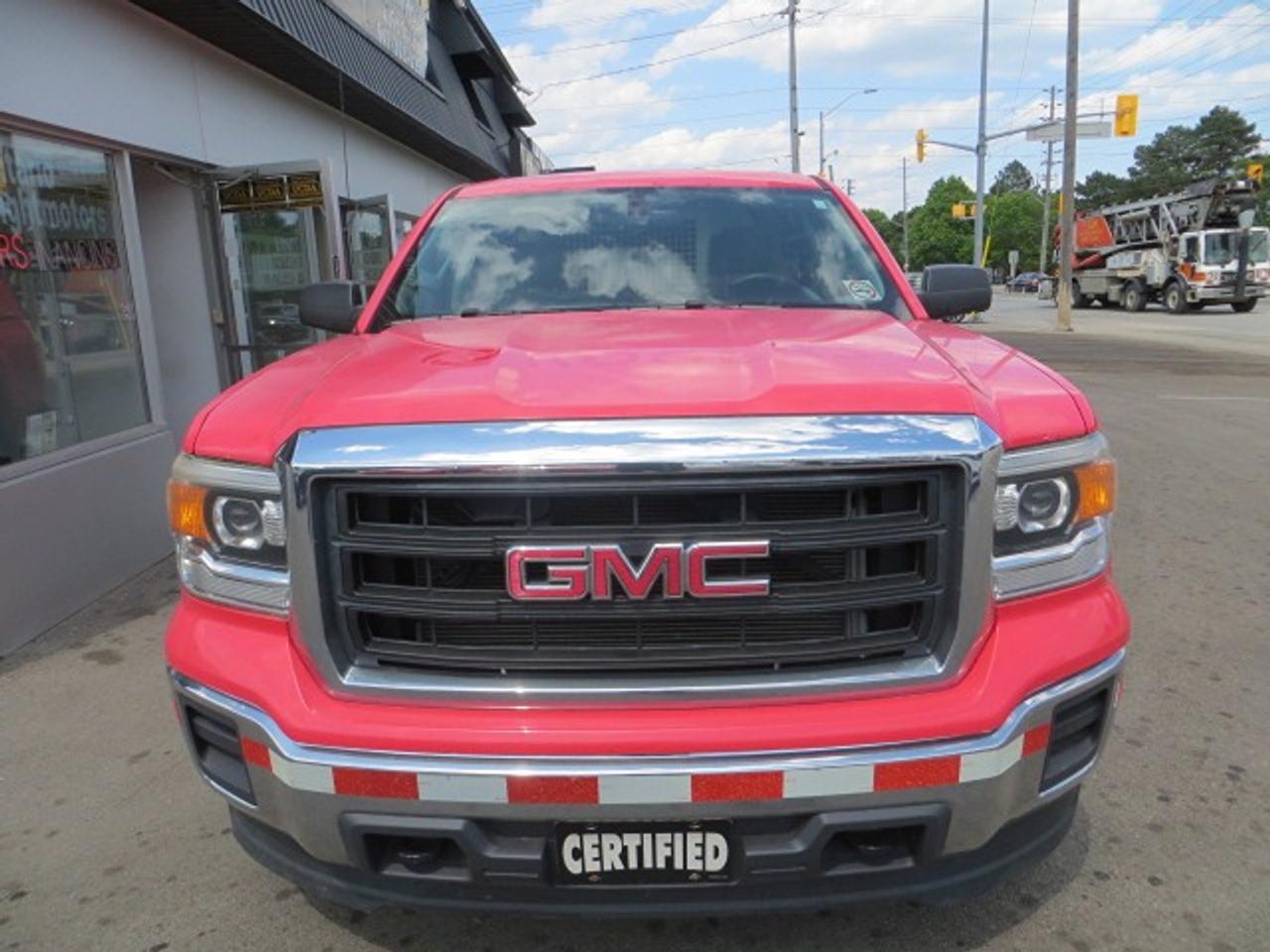 2018 GMC Sierra 1500 CERTIFIED, 4X4, CREW, 6 FT BOX WITH MATCHING CAP Photo