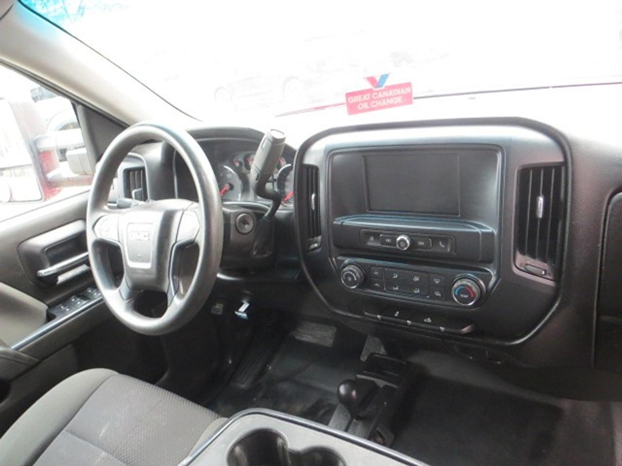 2018 GMC Sierra 1500 CERTIFIED, 4X4, CREW, 6 FT BOX WITH MATCHING CAP Photo
