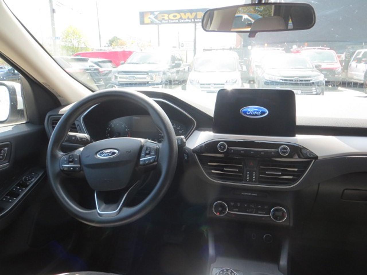 2020 Ford Escape CERTIFIED, All wheel drive, rear camera, navi Photo