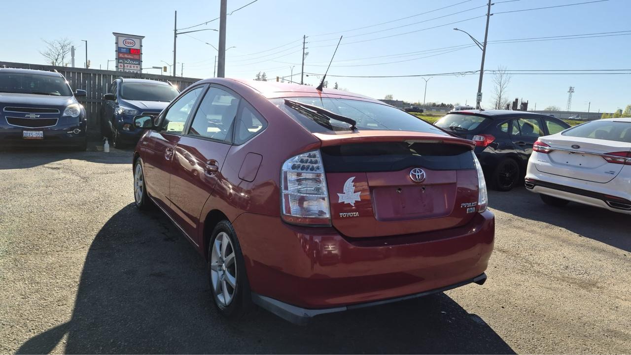 2008 Toyota Prius ONE OWNER, DEALER SERVICED, HYBRID, CERTIFIED Photo