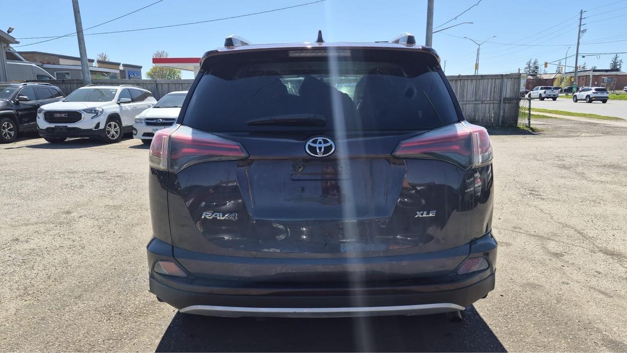 2016 Toyota RAV4 XLE, WELL MAINTAINED, AWD, CERTIFIED Photo3