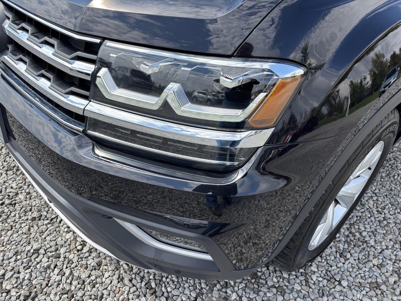 2018 Volkswagen Atlas Highline ~LEATHER & LOADED!~ Photo