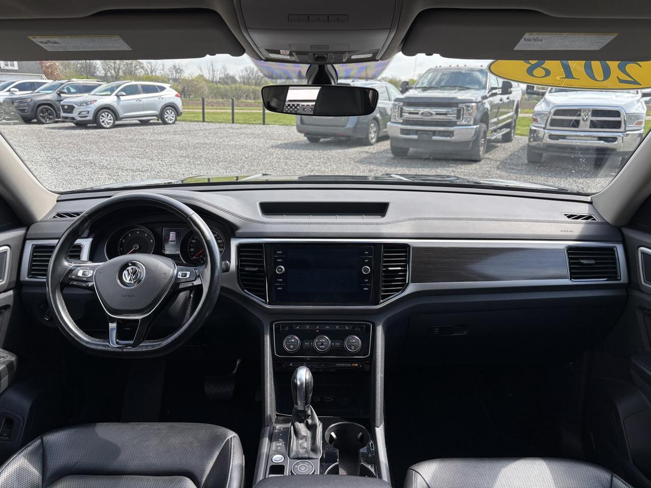 2018 Volkswagen Atlas Highline ~LEATHER & LOADED!~ Photo