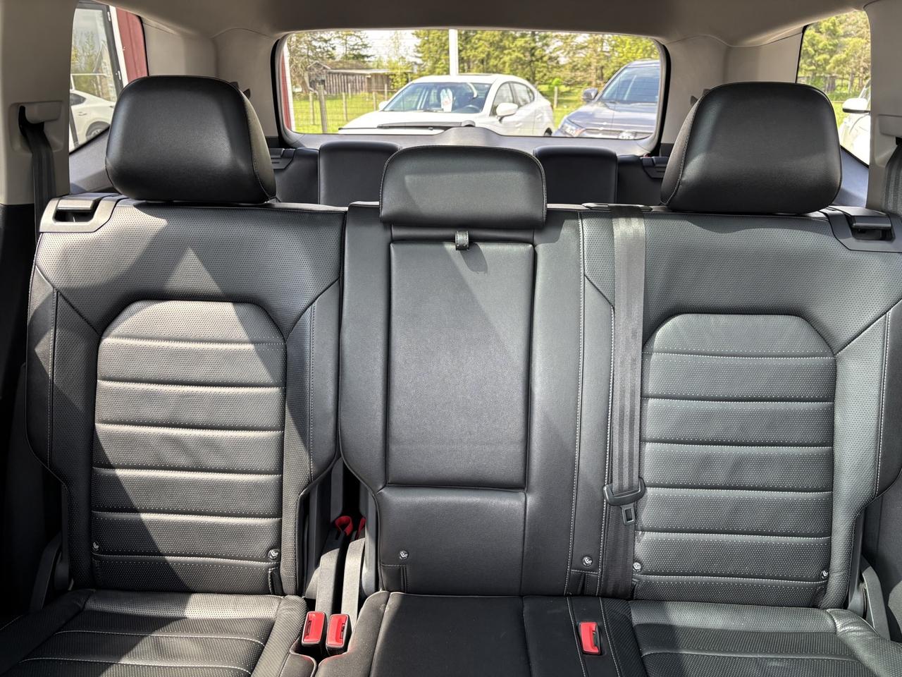 2018 Volkswagen Atlas Highline ~LEATHER & LOADED!~ Photo