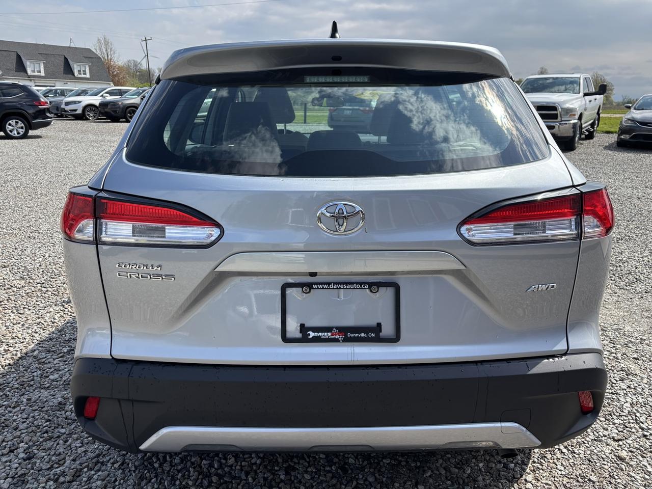2022 Toyota Corolla Cross L ~CLEAN CARFAX!~ Photo3