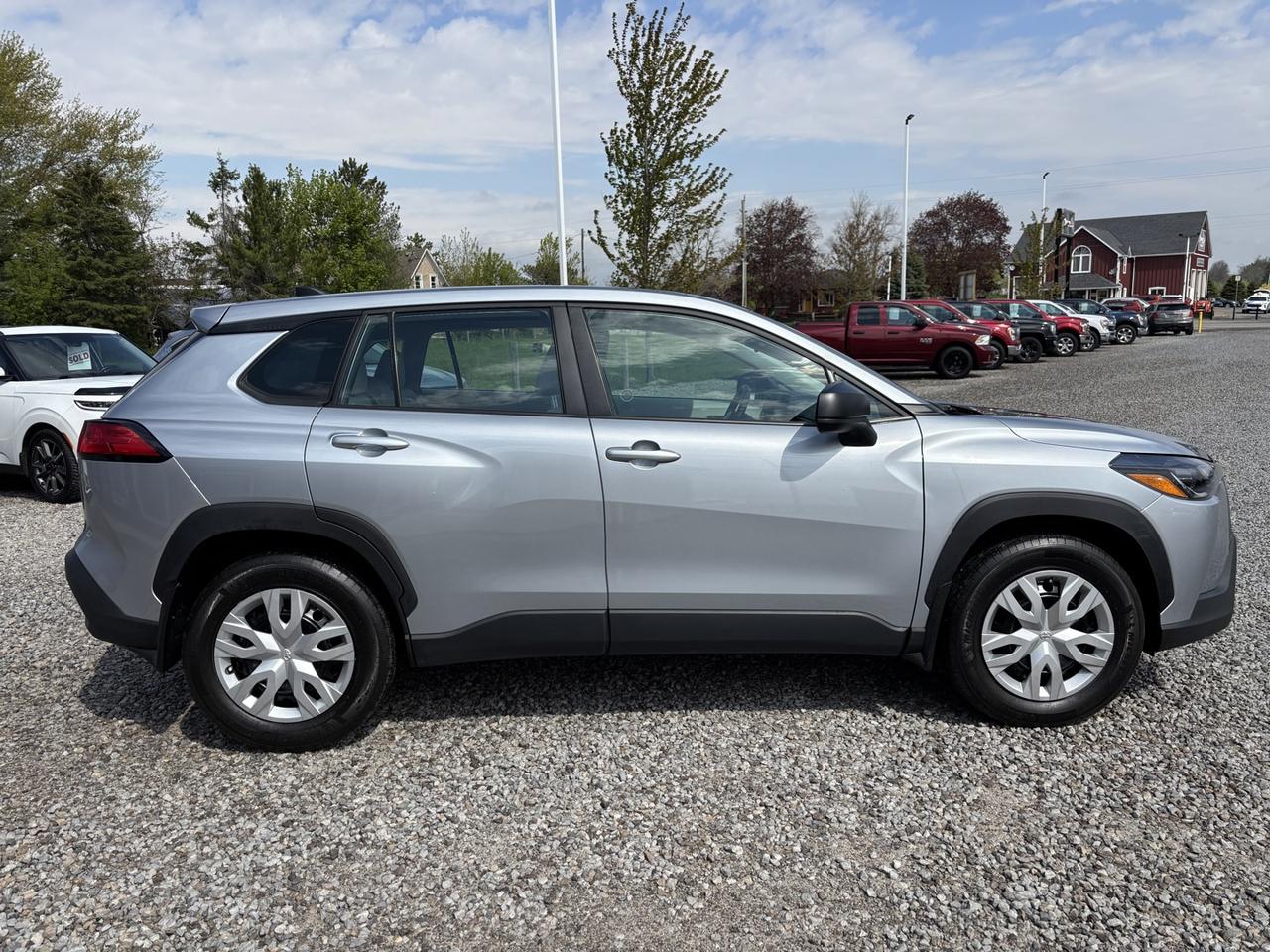 2022 Toyota Corolla Cross L ~CLEAN CARFAX!~ Photo