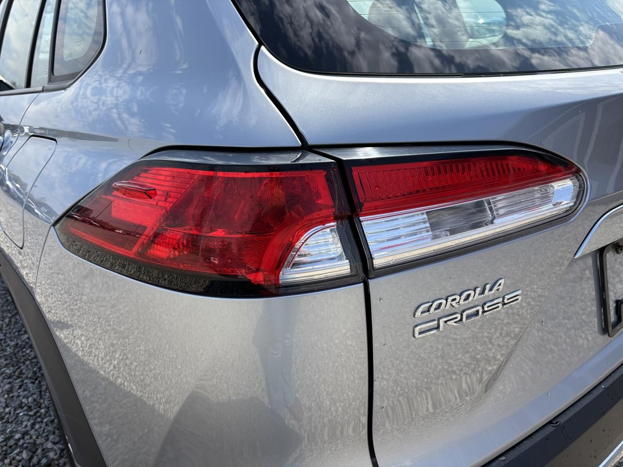 2022 Toyota Corolla Cross L ~CLEAN CARFAX!~ Photo