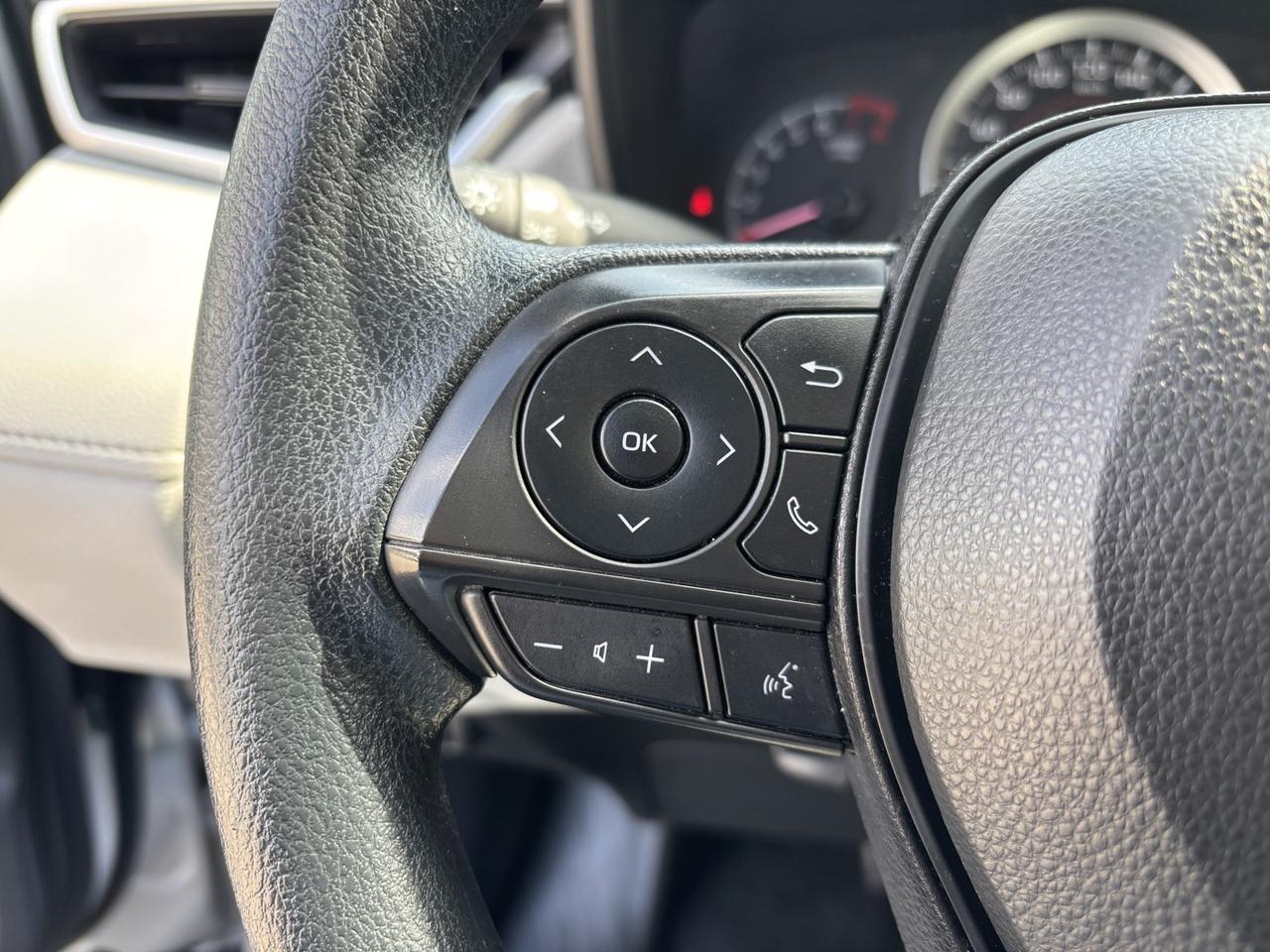 2022 Toyota Corolla Cross L ~CLEAN CARFAX!~ Photo