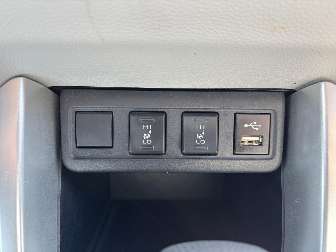 2022 Toyota Corolla Cross L ~CLEAN CARFAX!~ Photo