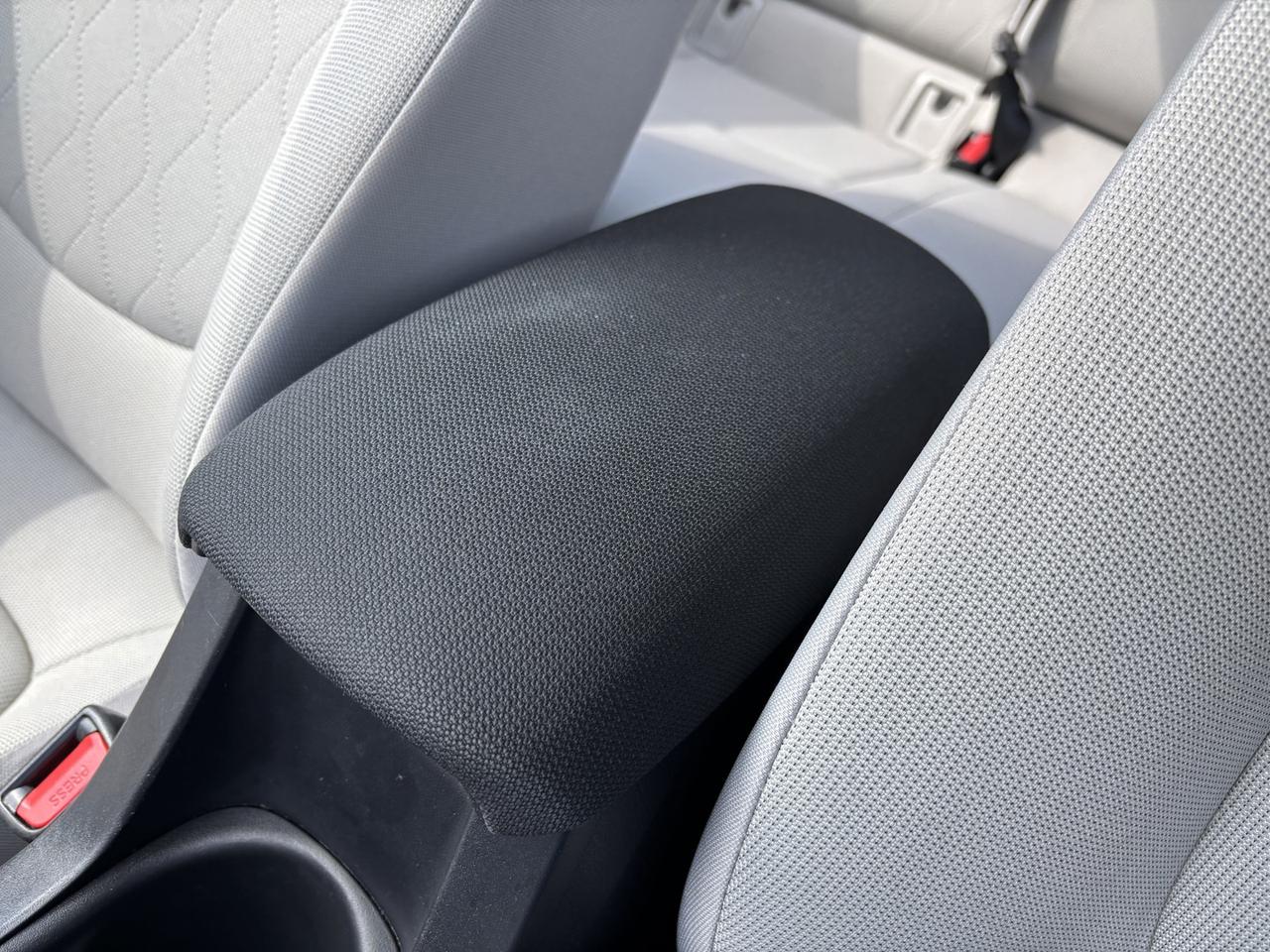 2022 Toyota Corolla Cross L ~CLEAN CARFAX!~ Photo